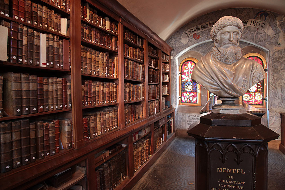 A bust of Johannes Mentelin in the Humanist Library of Selestat.