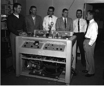 VR-1000 design group posing with the Ampex VR-1000.Left to right: Charles Anderson, Shelby Henderson, Alex Maxey,Ray Dolby, Fred Pfost and Charles Ginsburg
