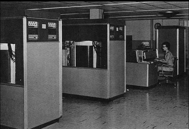 IBM 305 RAMAC. Photo by U. S. Army Red River Arsenal.

 
