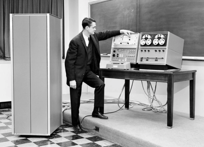 Wesley Clark demonstrating of the first Laboratory Instrument Computer, or LINC in 1962.