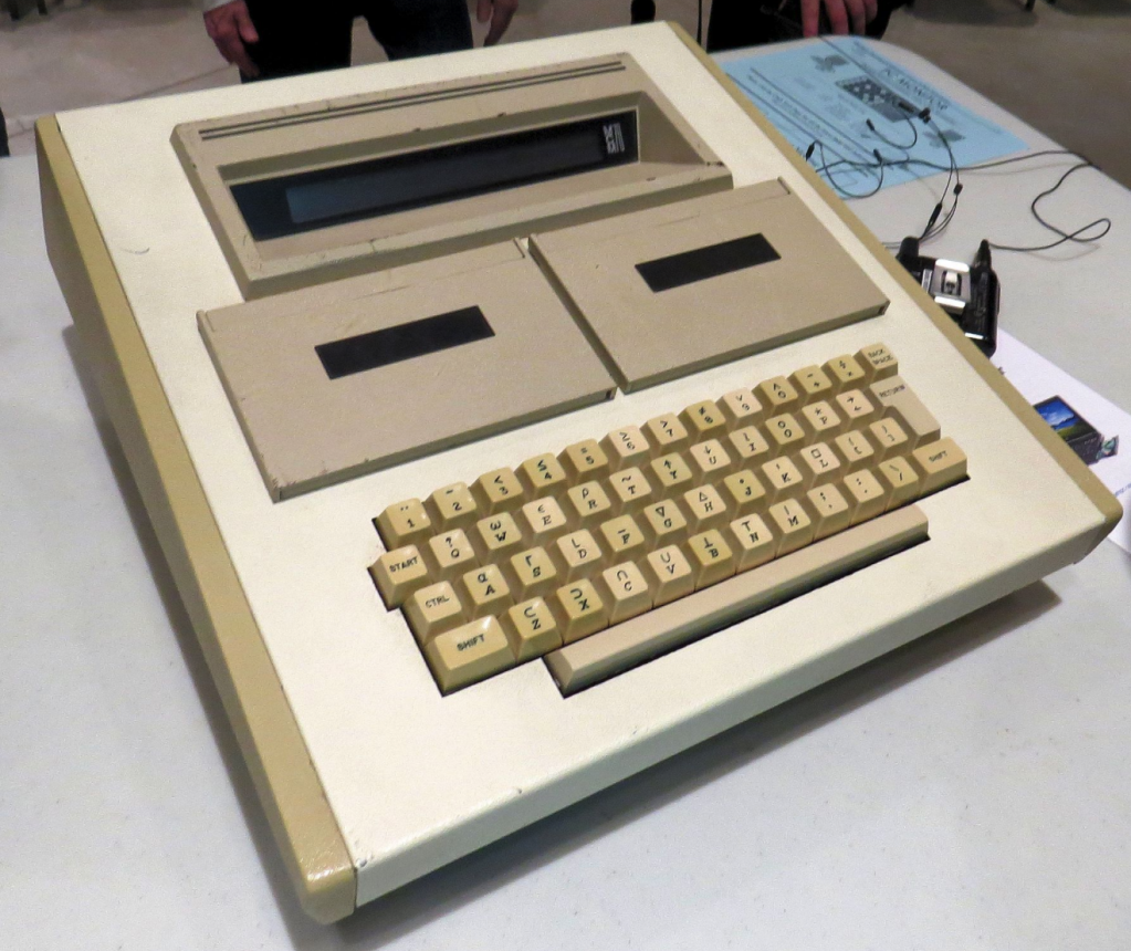 MCM Model 70 microcomputer, made by Micro Computer Machines, 1974