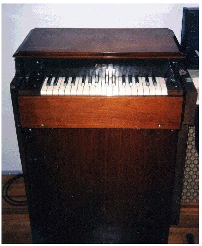 Photograph of the Chamberlin Model 200