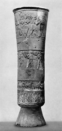 A side-view of the Warka Vase, before the invasion of Iraq. (View Larger)