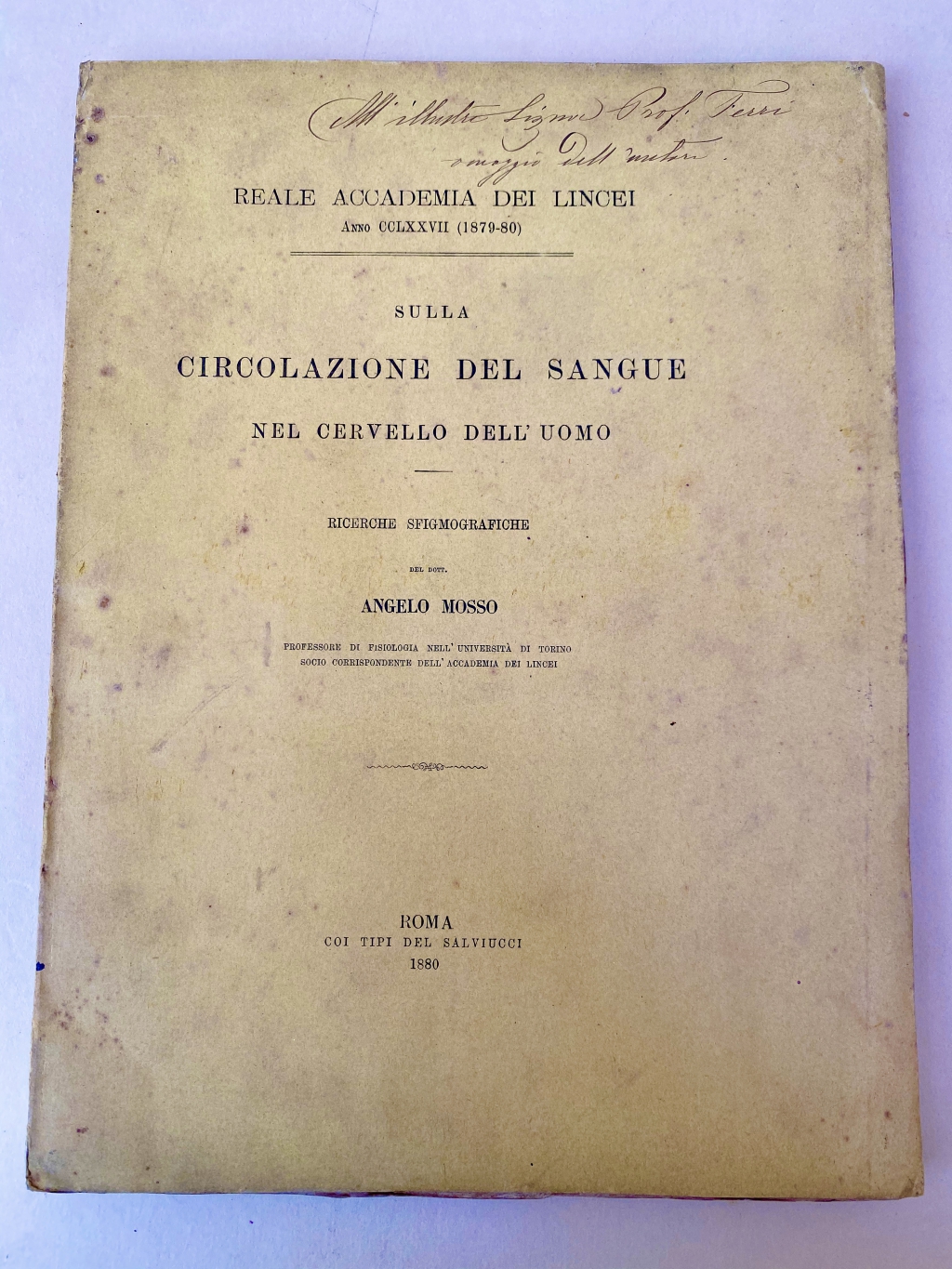 Cover of a copy of Mosso's Sulla circulazione del sangue inscribed by the author.
