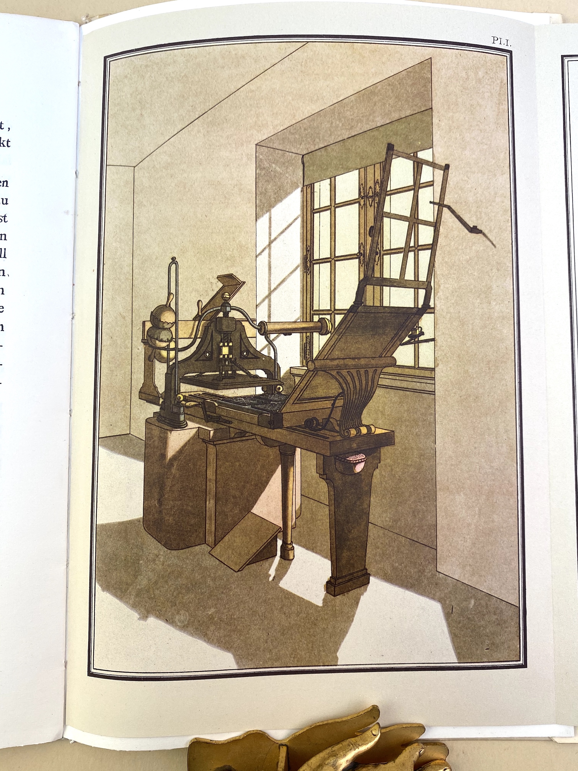 Reproduction in the 1955 facsimile of the engraving of the Haas press from the 1790 pamphlet from which the details of the press are known.