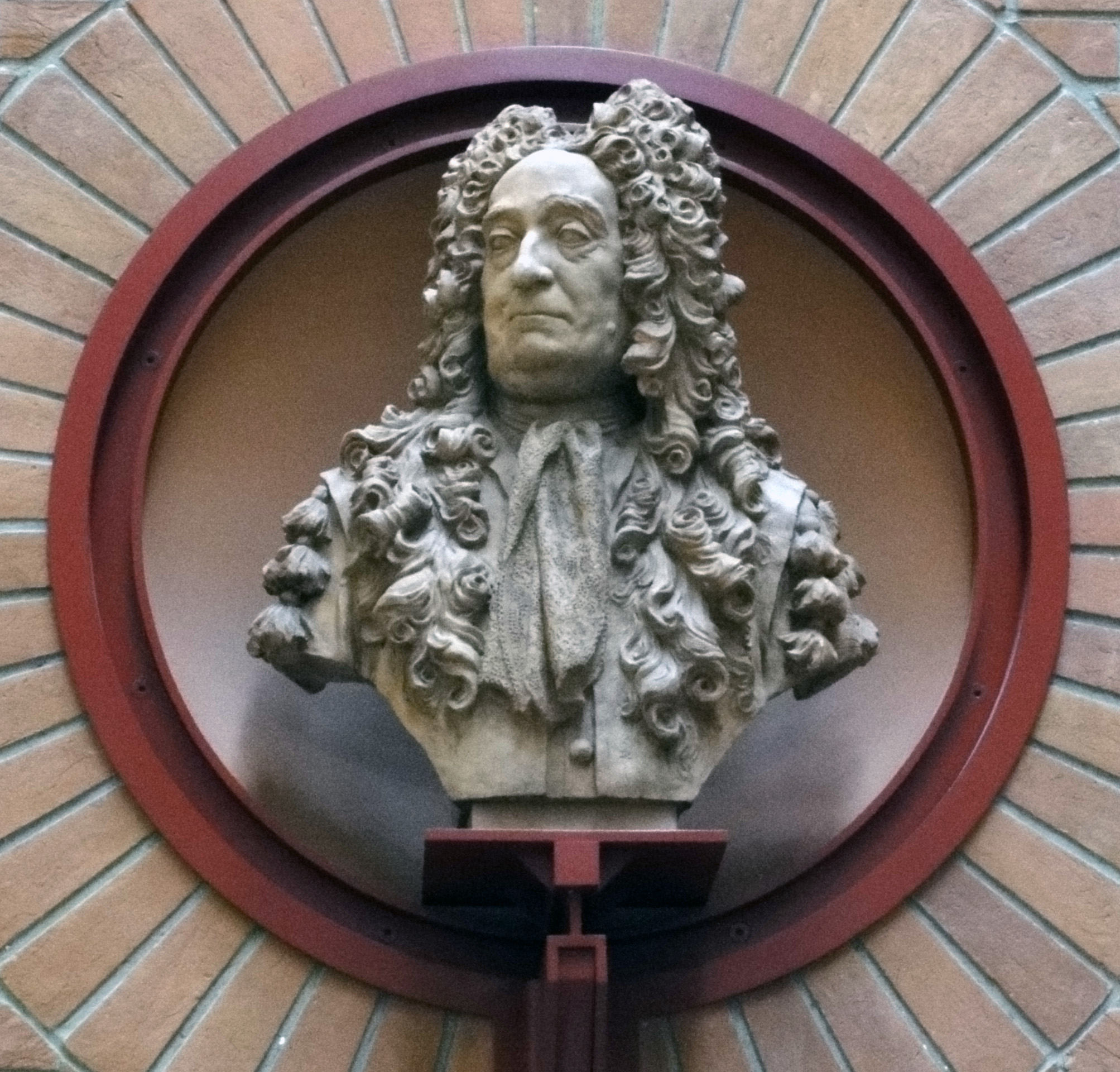 Hans Sloane bust