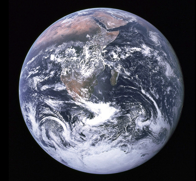 Blue Marble photographed by the crew of Apollo 17(1972).
