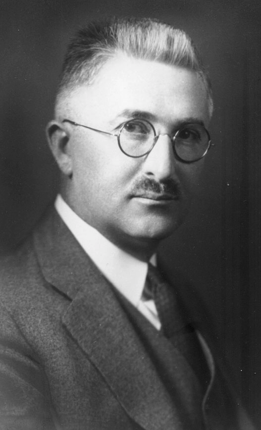 Ralph V. R. Hartley.