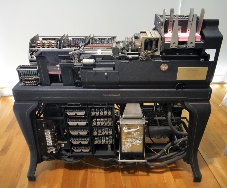 photo of IBM 601 Multiplying punch