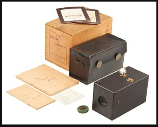 An original Brownie and accessories