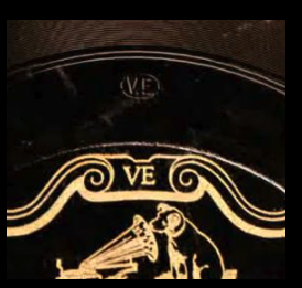 The "VE", at the top and bottom of the record label indicating a Victor electrical recording