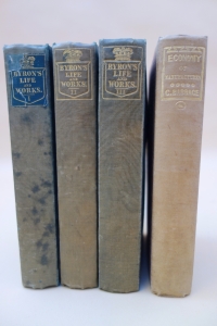Remarkable similarity in the gold stamping on the cloth spines of the Byron set and Babbage